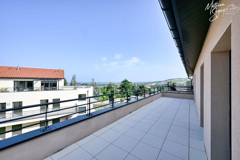 Appartement - 110 m² - 5 pièces