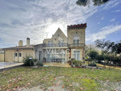 Maison - 330 m² - 9 pièces