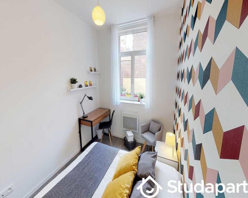 Chambre - 80 m² - 1 pièce