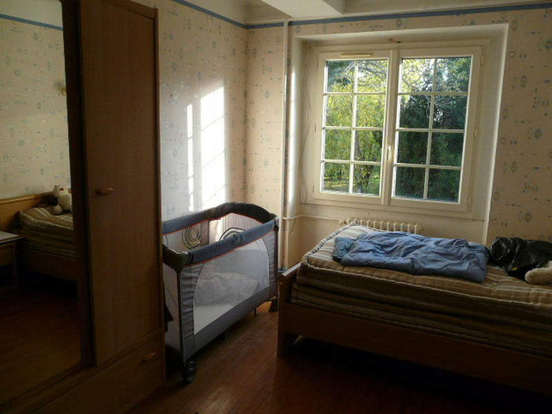 Maison - 200 m² - 6 pièces