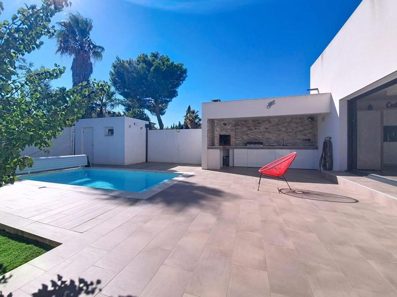 Maison - 186 m² - 6 pièces