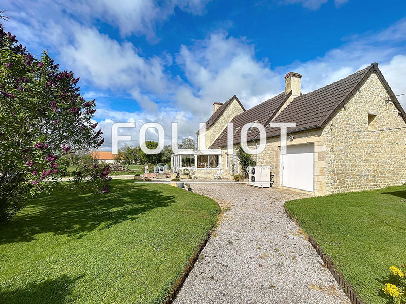 Maison - 170 m² - 9 pièces