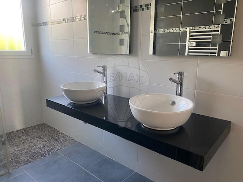 Maison - 186 m² - 7 pièces