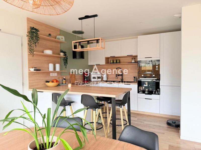 Maison - 97 m² - 6 pièces