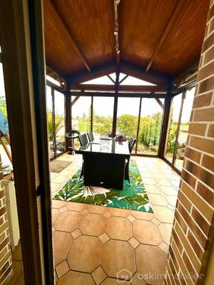 Maison - 200 m² - 7 pièces