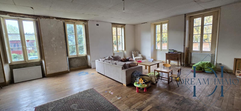 Maison - 200 m² - 4 pièces