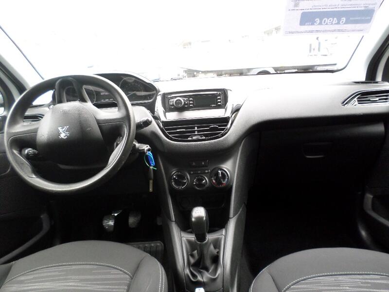 Peugeot 208 1.6 BlueHDi 100 s&amp;S Business