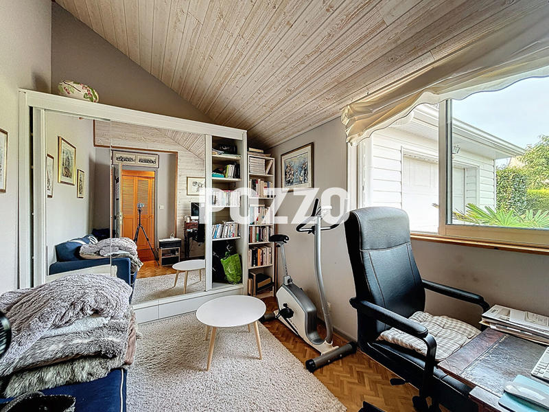 Maison - 133 m² - 8 pièces