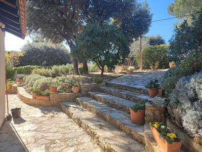 Villa - 197 m² - 8 pièces