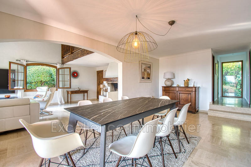 Villa - 140 m² - 6 pièces