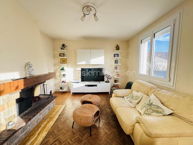 Pavillon - 101 m² - 7 pièces