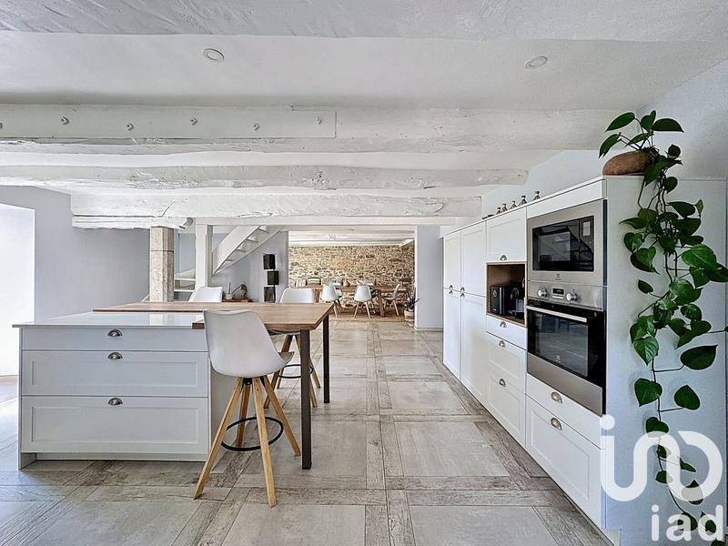 Maison - 350 m² - 7 pièces