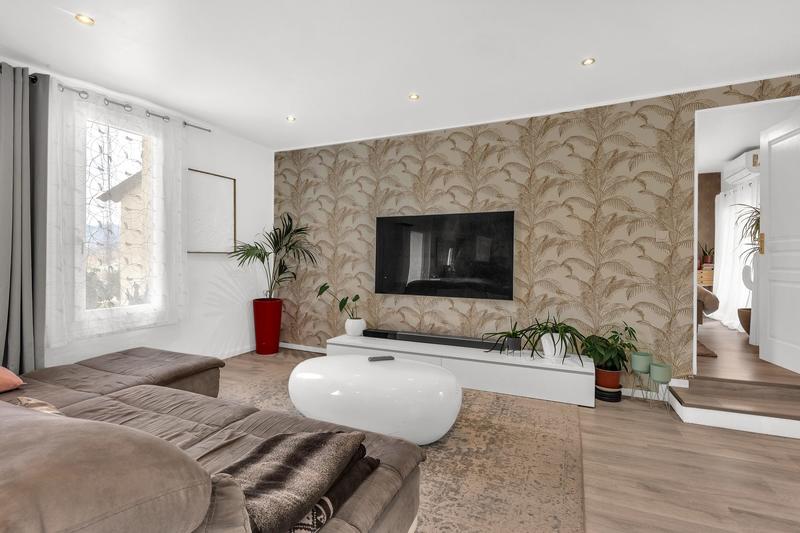 Maison - 193 m² - 6 pièces