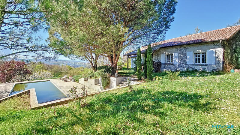 Maison - 139 m² - 5 pièces