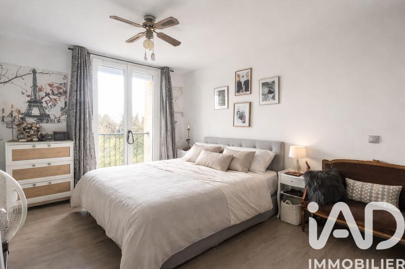 Appartement - 93 m² - 6 pièces