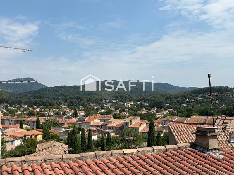 Maison - 97 m² - 5 pièces