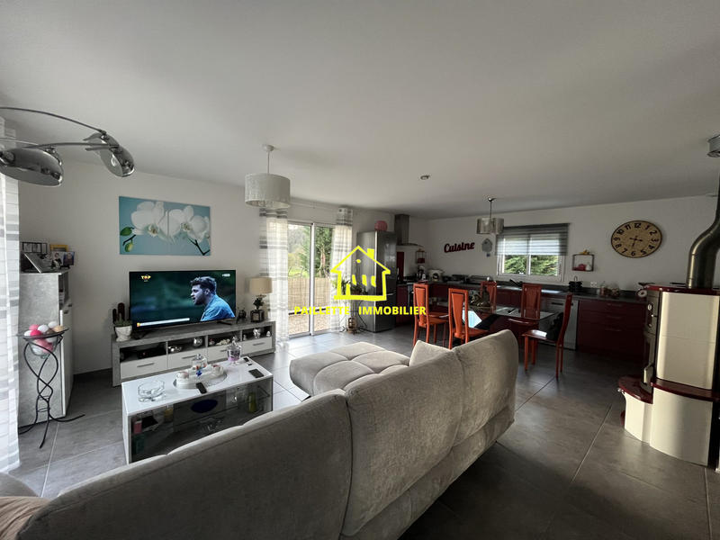 Maison - 90 m² - 4 pièces