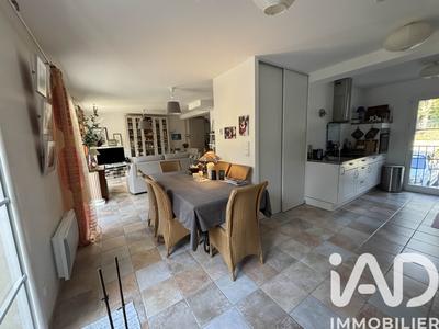 Maison - 152 m² - 4 pièces