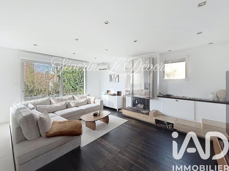 Maison - 145 m² - 8 pièces