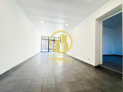 Local commercial - 82 m²