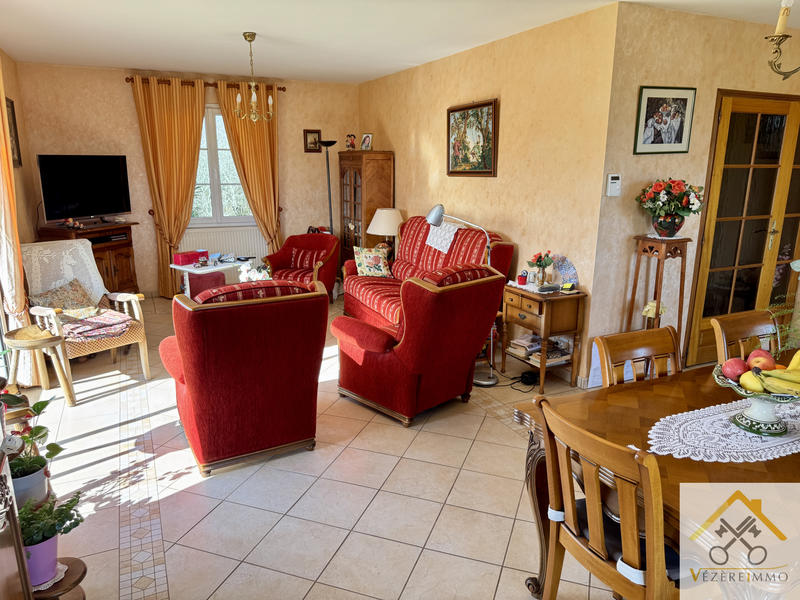 Maison - 110 m² - 4 pièces