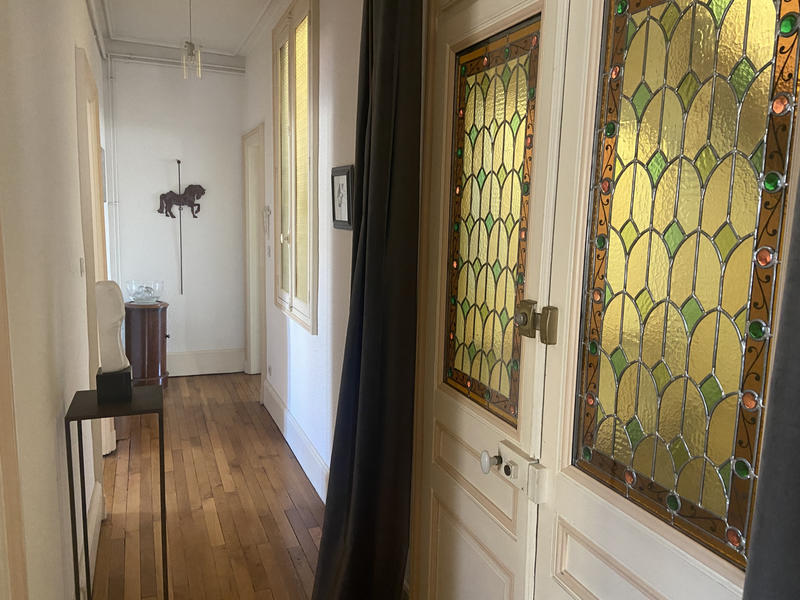 Appartement - 114 m² - 6 pièces