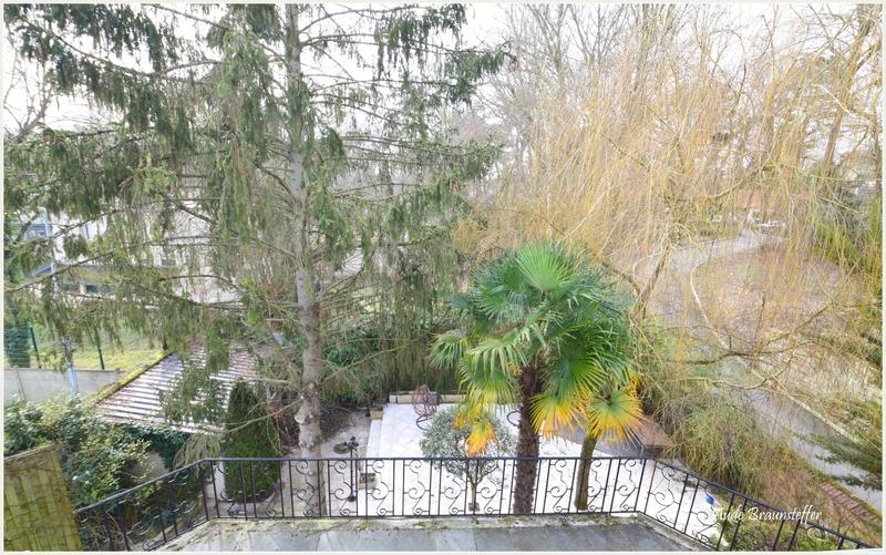 Maison - 273 m² - 9 pièces