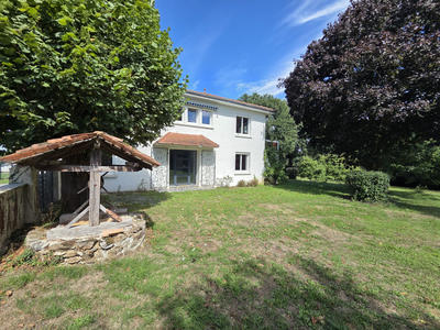 Maison - 163 m² - 8 pièces