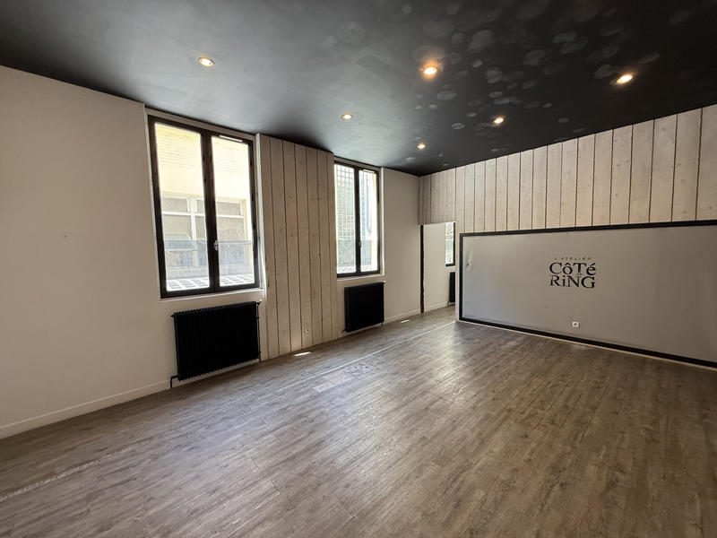 Bureau - 75 m² - 3 pièces