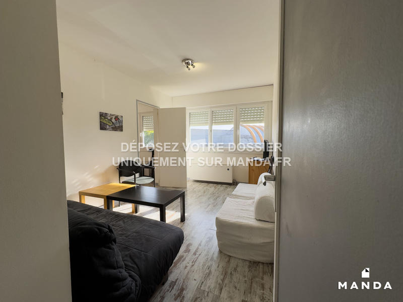 Chambre - 10 m² - 4 pièces