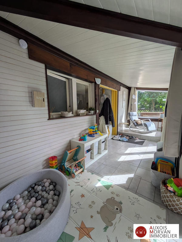 Maison - 100 m² - 10 pièces