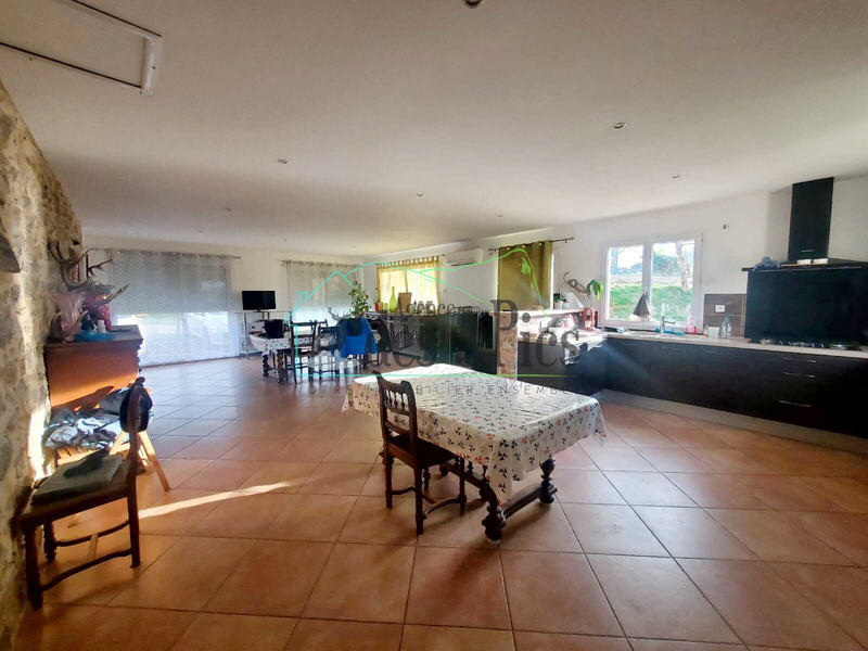 Maison - 165 m² - 5 pièces