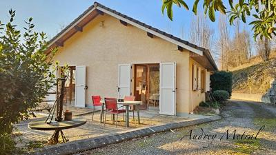 Maison - 90 m² - 3 pièces