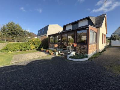 Maison traditionnelle - 70 m² - 5 pièces