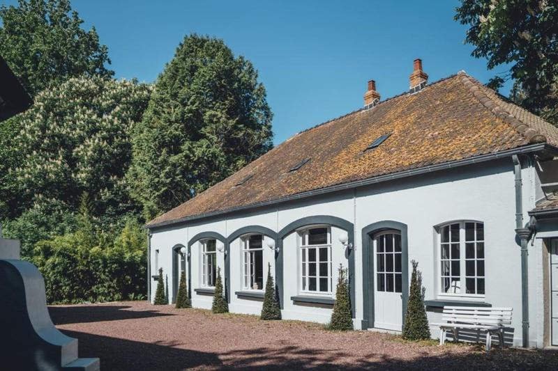 Demeure - 436 m² - 10 pièces