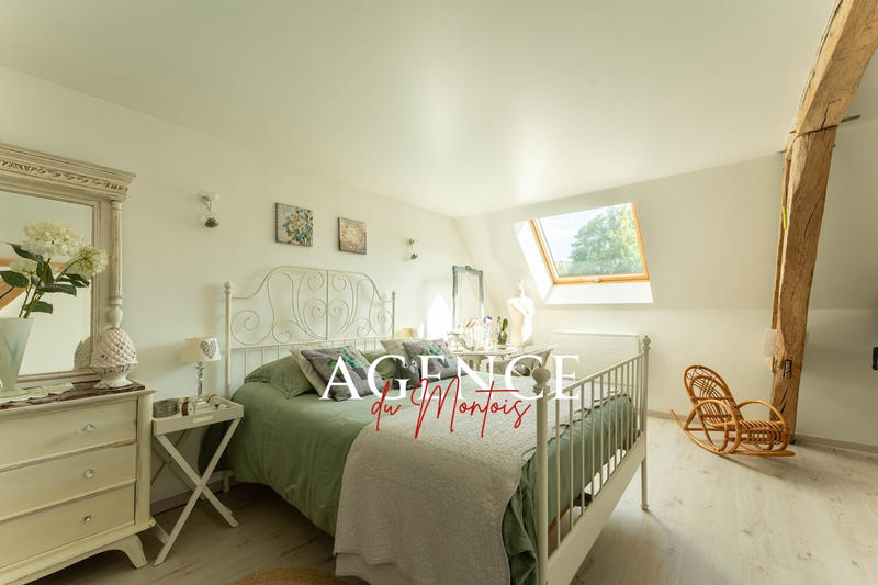 Maison - 179 m² - 6 pièces