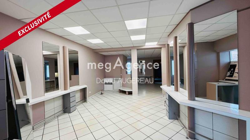 Local commercial - 88 m² - 2 pièces