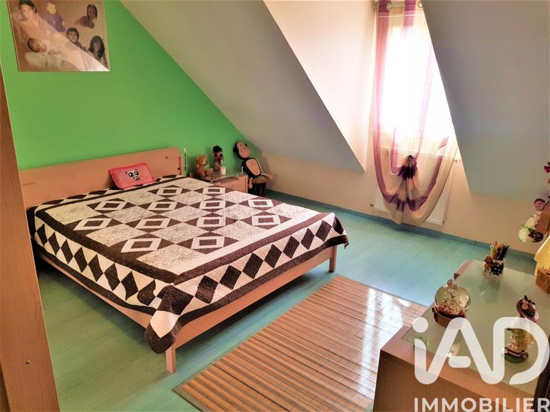 Maison - 185 m² - 7 pièces