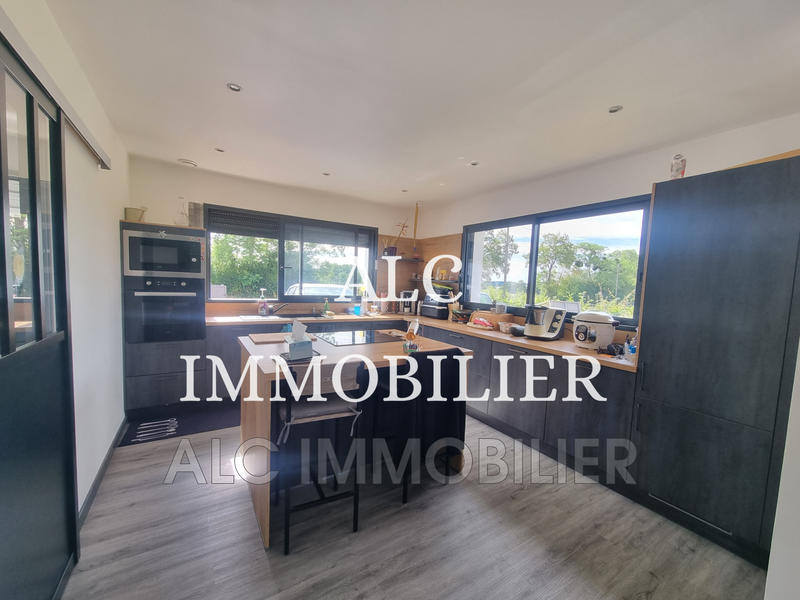 Maison - 148 m² - 5 pièces