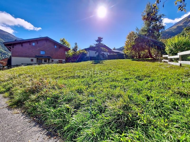 Terrain constructible - 642 m²