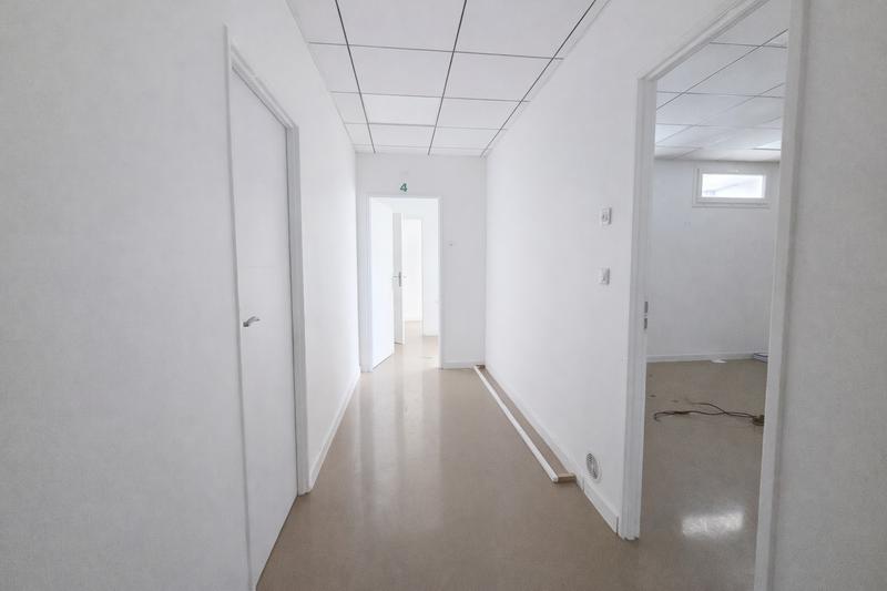 Local commercial - 548 m² - 20 pièces