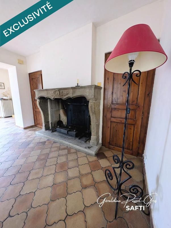 Maison - 334 m² - 12 pièces