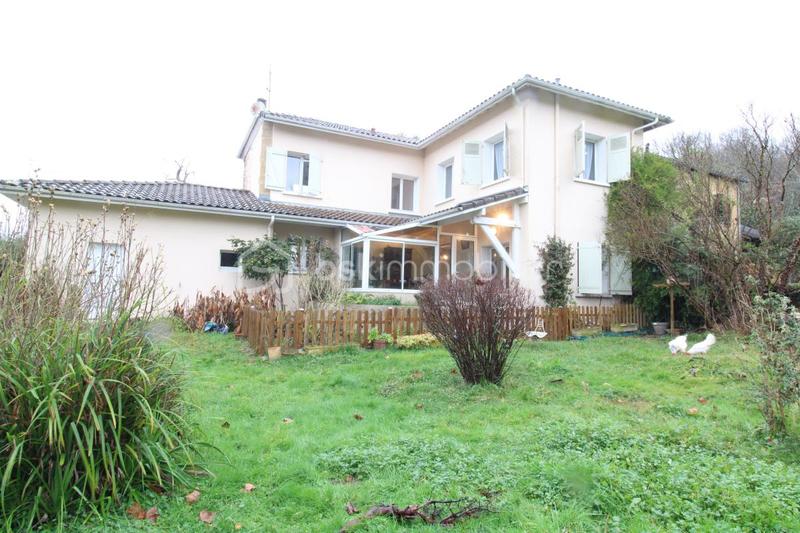 Maison de ville - 134 m² - 6 pièces