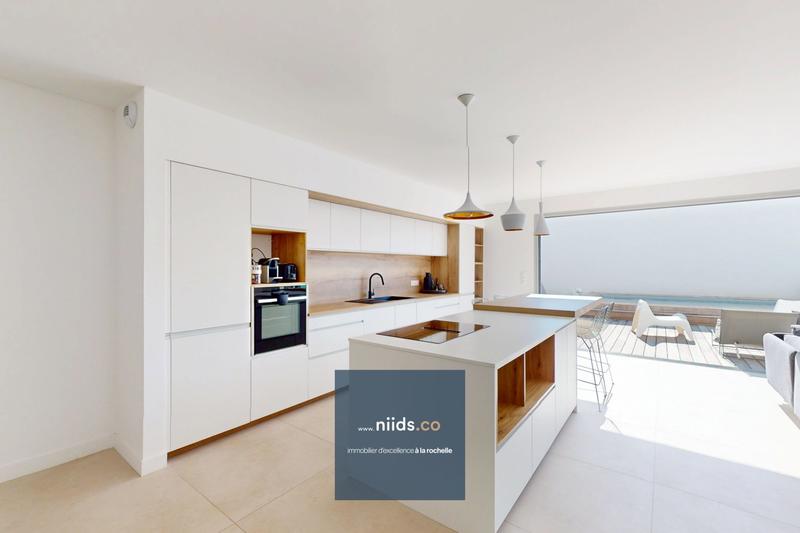 Maison - 189 m² - 5 pièces