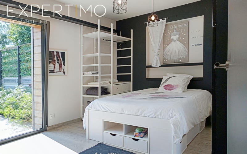 Maison - 234 m² - 6 pièces