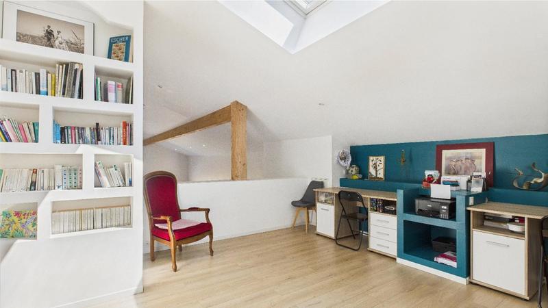 Maison - 185 m² - 5 pièces