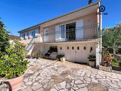 Maison - 155 m² - 7 pièces