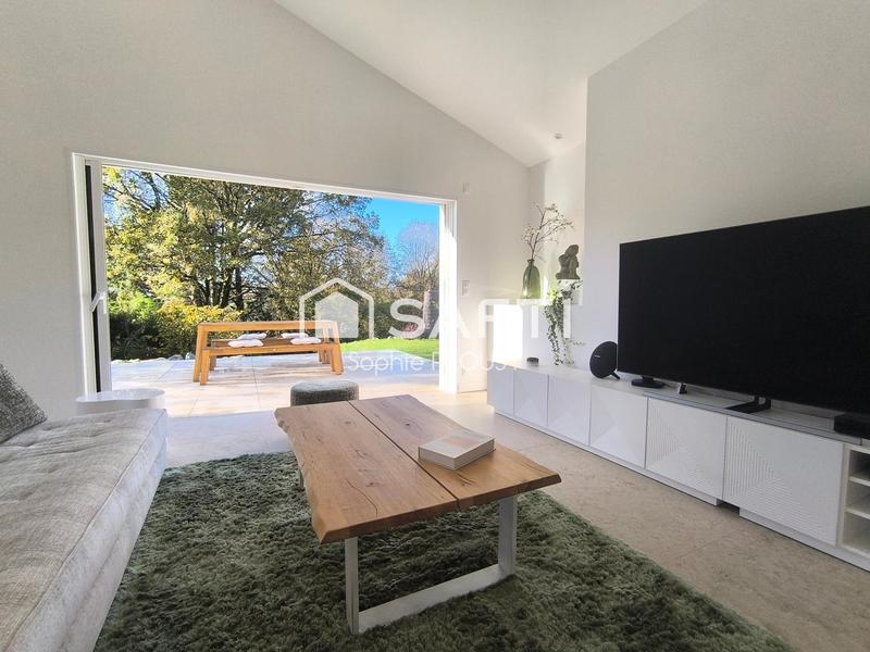 Maison - 144 m² - 4 pièces