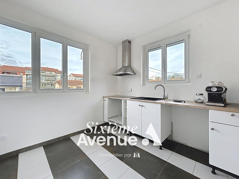 Appartement - 83 m² - 4 pièces