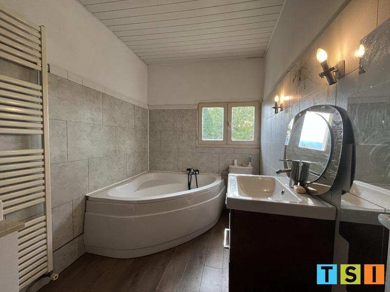 Maison - 82 m² - 4 pièces